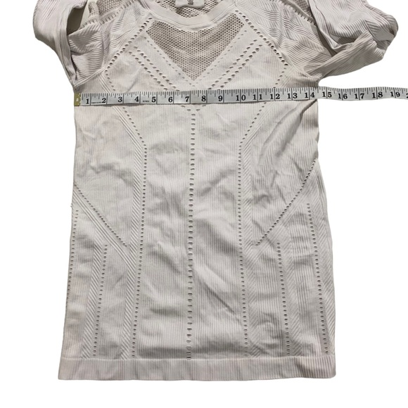 Athleta Oxygen Women Seamless Long Sleeve Mesh Cut Out Shirt Sz Sm Ivory - Picture 10 of 12
